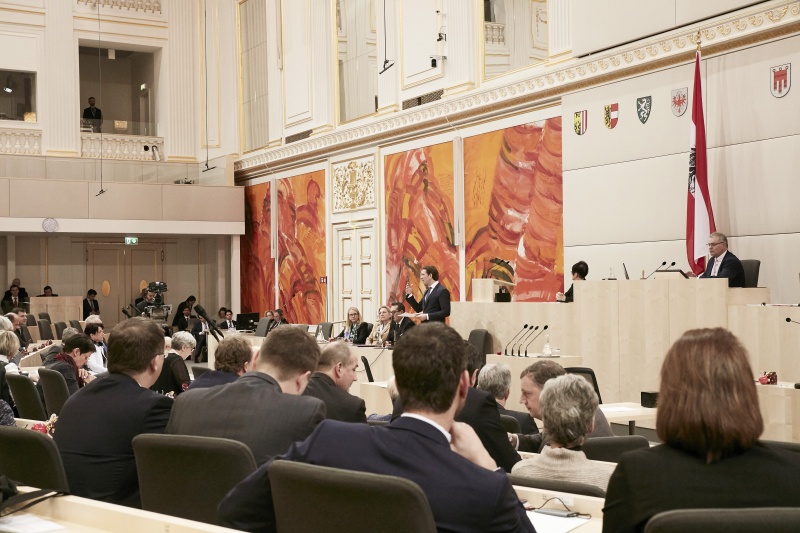 Regierungserklärung von Bundeskanzler Sebastian Kurz (V). Blick Richtung SitzungsteilnehmerInnen