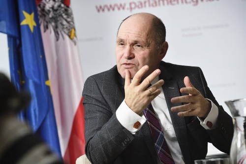 Nationalratspräsident Wolfgang Sobotka (V) im Gespräch