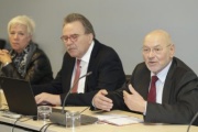 v.re.: Bundesratspräsident Reinhard Todt (S), Ewald Lindinger (S) und Monika Mühlwerth (F)