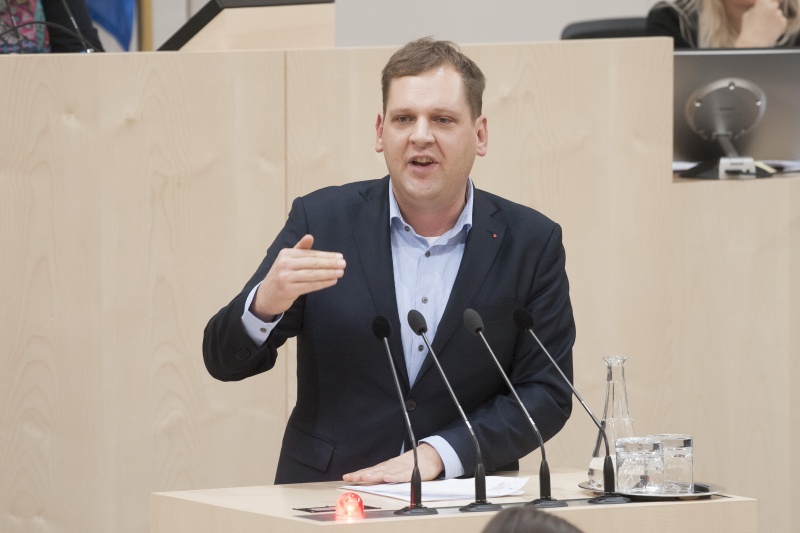 Am Rednerpult: Nationalratsabgeordneter Philip Kucher (S)