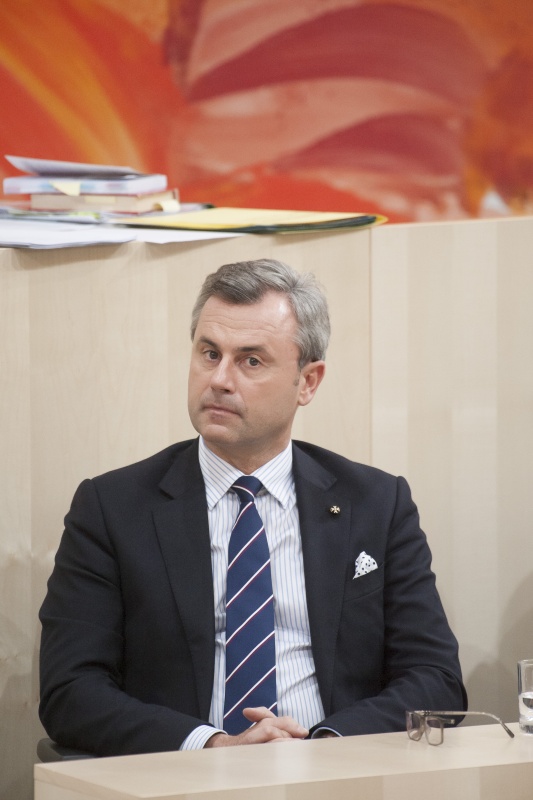 Auf der Regierungsbank: Infrastrukturminister Norbert Hofer (F)