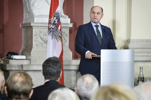 Nationalratspräsident Wolfgang Sobotka (V) bei seiner Ansprache