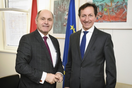 Von links: Nationalratspräsident Wolfgang Sobotka (V),  Botschafter Johann Brieger