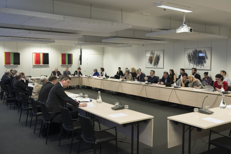 Blick Richtung AusschusssitzungsteilnehmerInnen