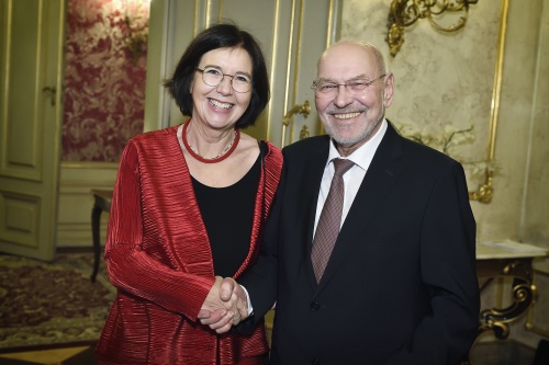 Von links: Christine Muttonen, Bundesratspräsident Reinhard Todt (S)
