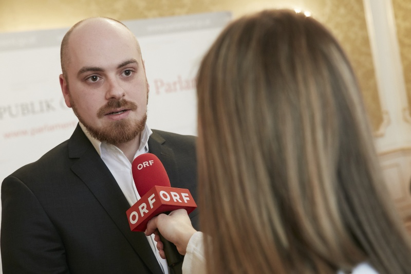 Studienautor Josef Glavanovits beim Interview