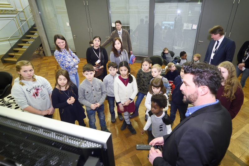 Führung durch die Räume des Parlaments in der Hofburg