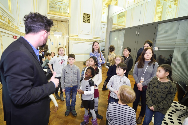 Führung durch die Räume des Parlaments in der Hofburg
