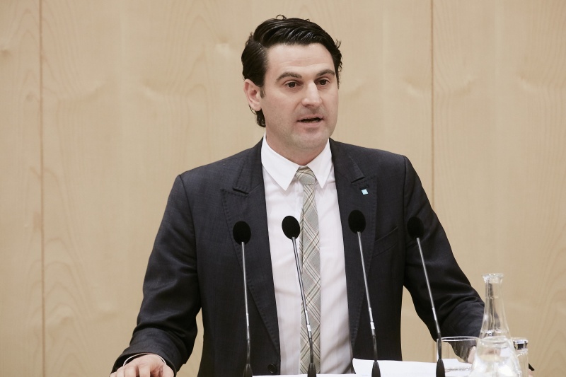 Nationalratsabgeordneter Christoph Zarits (V) am Rednerpult