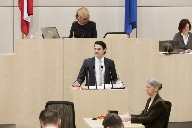 Nationalratsabgeordneter Christoph Zarits (V) am Rednerpult