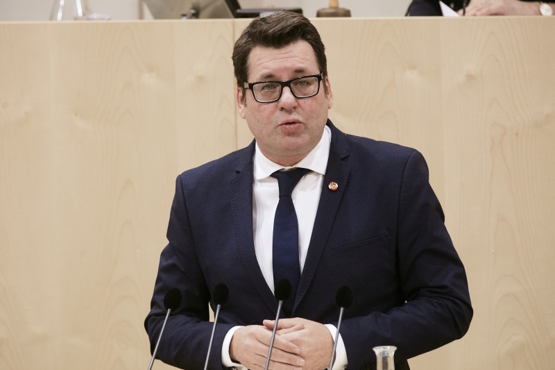 Nationalratsabgeordneter Robert Laimer (S) am Rednerpult