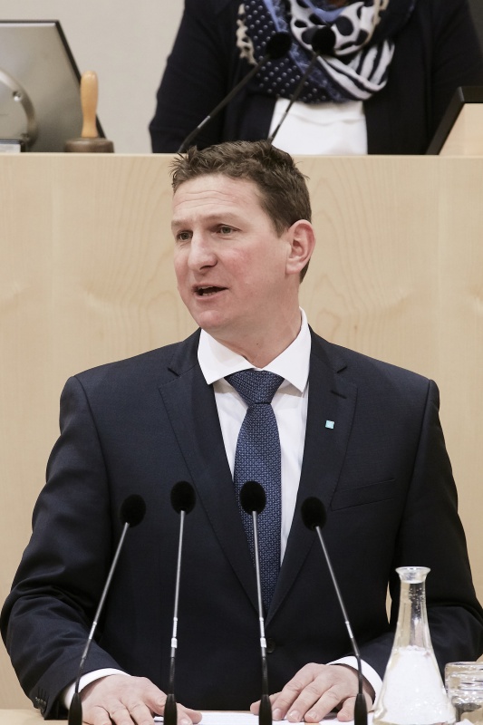 Nationalratsabgeordneter Andreas Kühberger (V) am Rednerpult