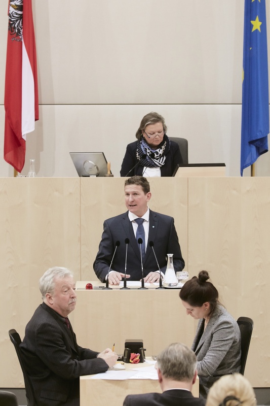 Nationalratsabgeordneter Andreas Kühberger (V) am Rednerpult