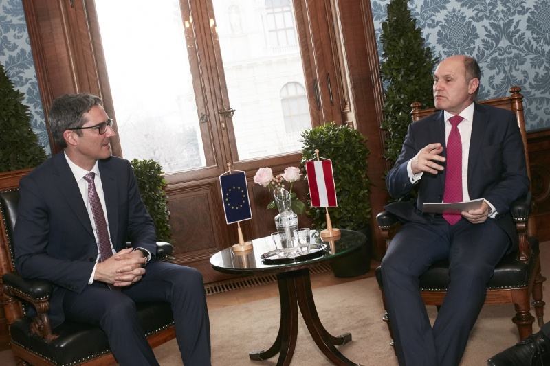 Aussprache. Von rechts: Nationalratspräsident Wolfgang Sobotka (V), Landeshauptmann von Südtirol Arno Kompatscher