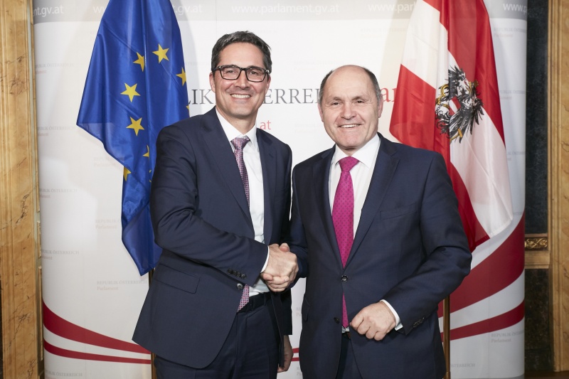 von rechts: Nationalratspräsident Wolfgang Sobotka (V), Landeshauptmann von Südtirol Arno Kompatscher