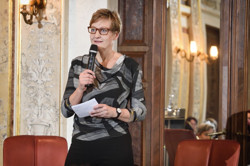 Moderatorin Sibylle Hamann