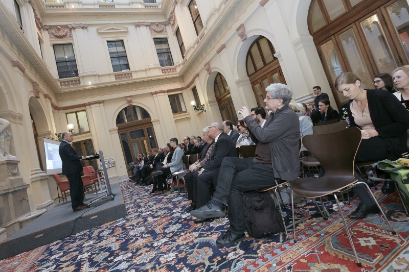 Begrüßung durch Nationalratspräsident Wolfgang Sobotka (V)