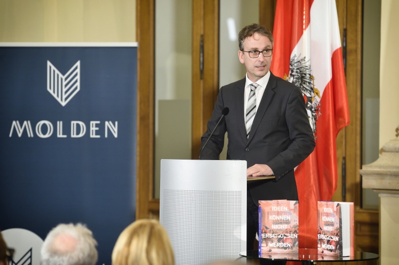 Einleitende Worte vom Verlegerischen Geschäftsführer Molden Verlag Matthias Opis