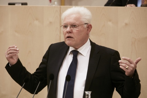 Nationalratsabgeordneter Werner Neubauer (F)