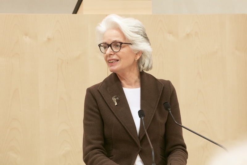 Laudatio von Irmgard Bayer