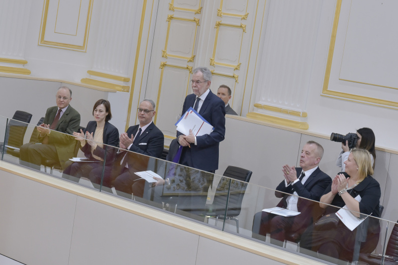 Bundespräsident Alexander Van der Bellen (Mitte) bei der Budgetrede zum Budget 2018 und 2019
