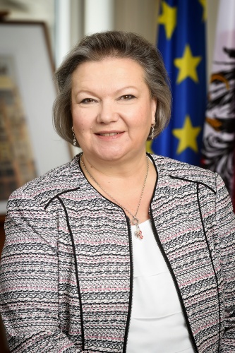 Portraitaufnahmen Dritte Nationalratspräsidentin Anneliese Kitzmüller (F)