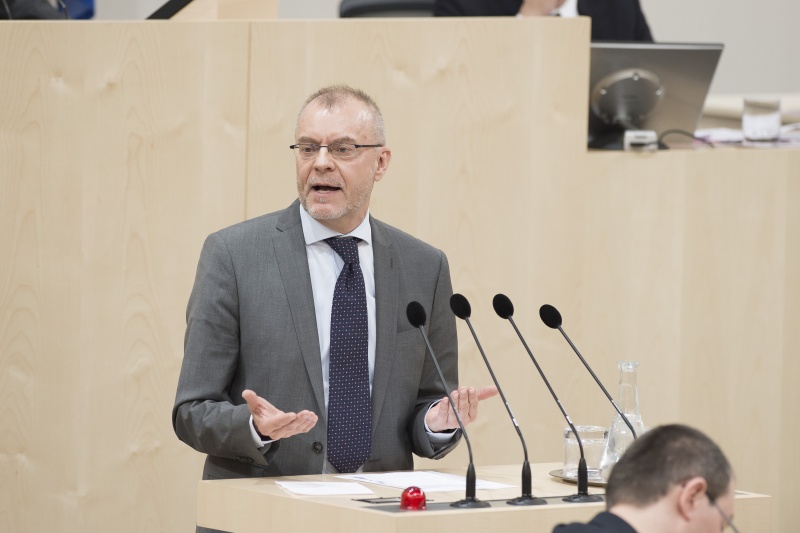 Am Rednerpult: Nationalratsabgeordneter Harald Troch (S)