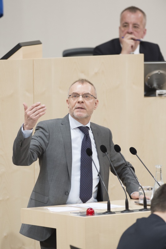 Am Rednerpult: Nationalratsabgeordneter Harald Troch (S)