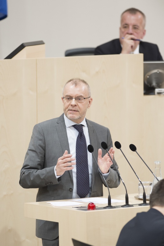 Am Rednerpult: Nationalratsabgeordneter Harald Troch (S)