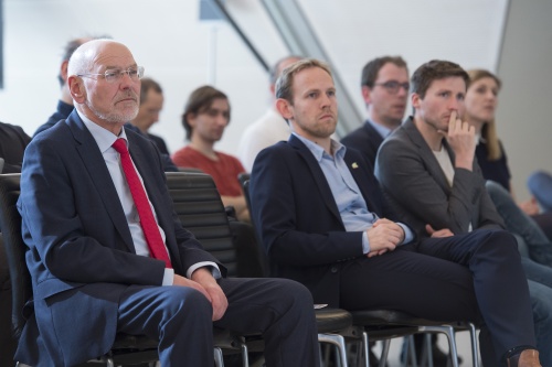 Von links: Bundesratspräsident Reinhard Todt (S), Veranstaltungsteilnehmer, Bundesrat David Stögmüller (G)