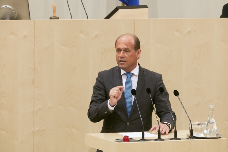 Bundesrat Christian Poglitsch (V) am Rednerpult