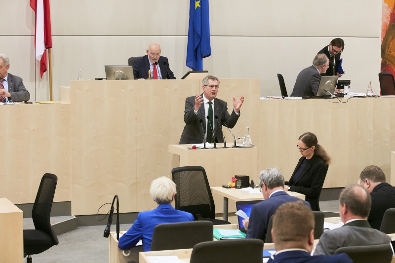 Bundesrat Martin Preineder (V) am Rednerpult