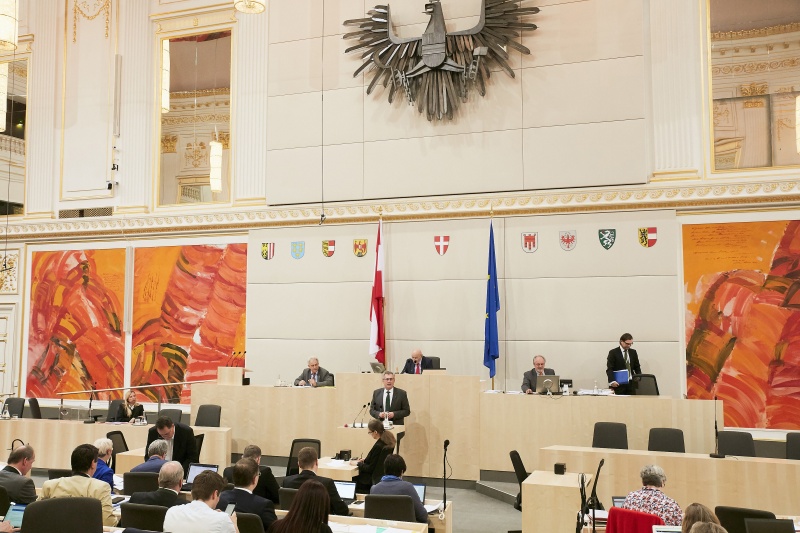 Bundesrat Martin Preineder (V) am Rednerpult