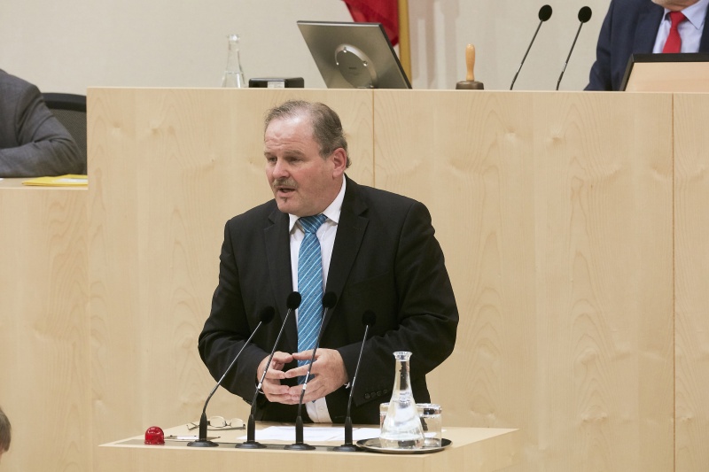 Bundesrat Eduard Köck (V) am Rednerpult