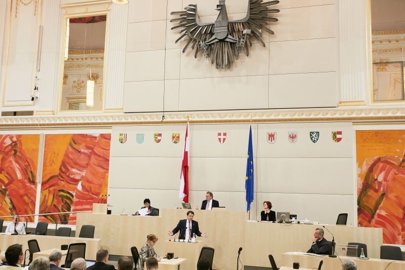 Bundesrat Rene Pfister (S) am Rednerpult