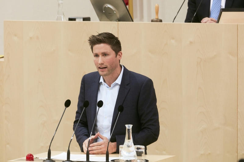 Bundesrat David Stögmüller (OF) am Rednerpult