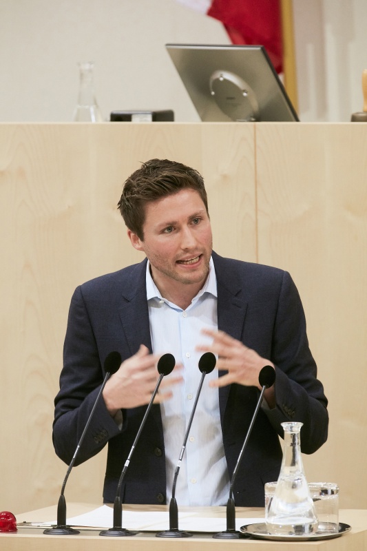 Bundesrat David Stögmüller (OF) am Rednerpult