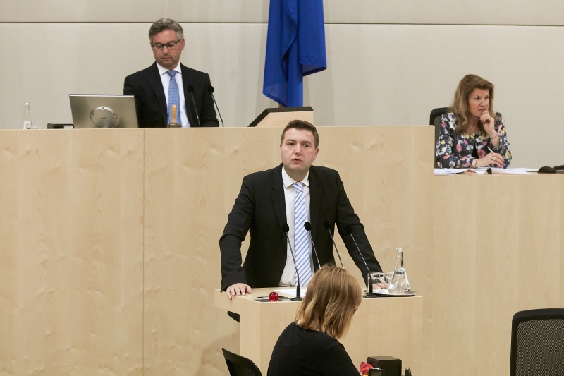 Bundesrat Michael Raml (F) am Rednerpult