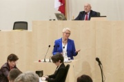 Bundesrätin Monika Mühlwerth (F) am Rednerpult