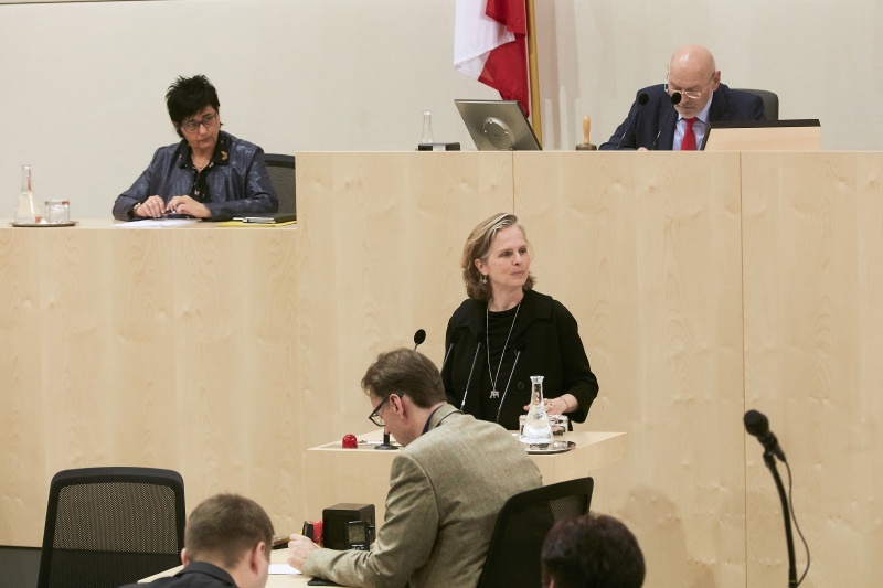 Bundesrätin Daniela Gruber-Pruner (S) am Rednerpult