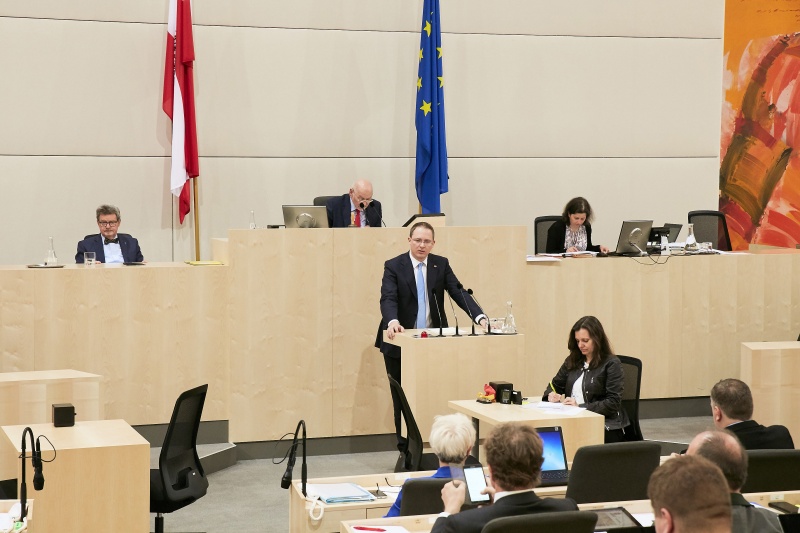 Bundesrat Georg Schuster (F) am Rednerpult