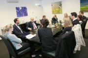 Nationalratspräsident Wolfgang Sobotka (V) im Gespräch mit den Abgeordneten