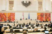 Blick in das Plenum. Vorsitzführung durch Nationalratspräsident Wolfgang Sobotka (V)