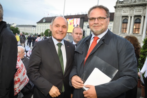 Von links: Nationalratspräsident Wolfgang Sobotka (V), Organisator Willi Mernyi