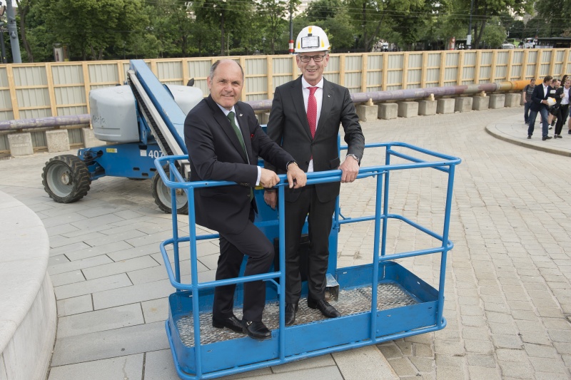 Von links: Nationalratspräsident Wolfgang Sobotka (V), Wolfgang Makovec