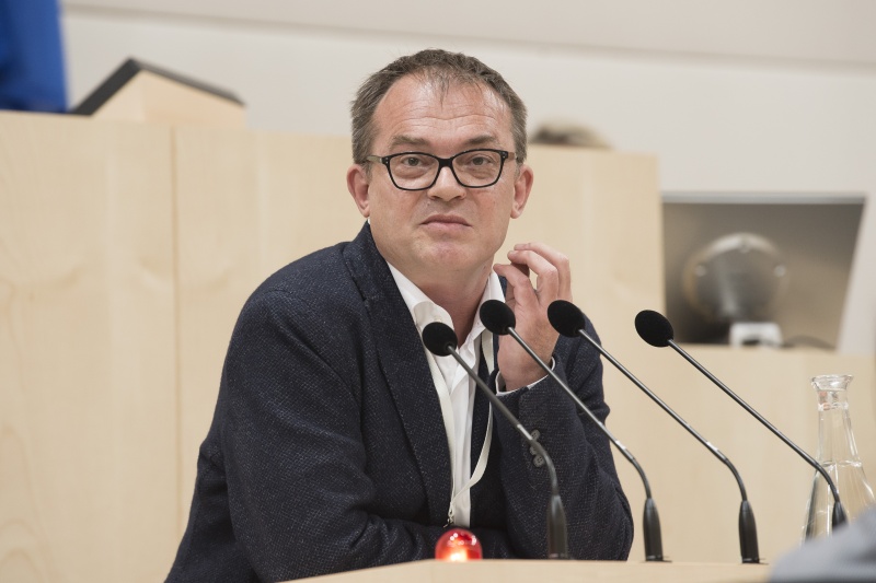 Am Rednerpult: Österreichisches Ökologie-Institut Robert Lechner