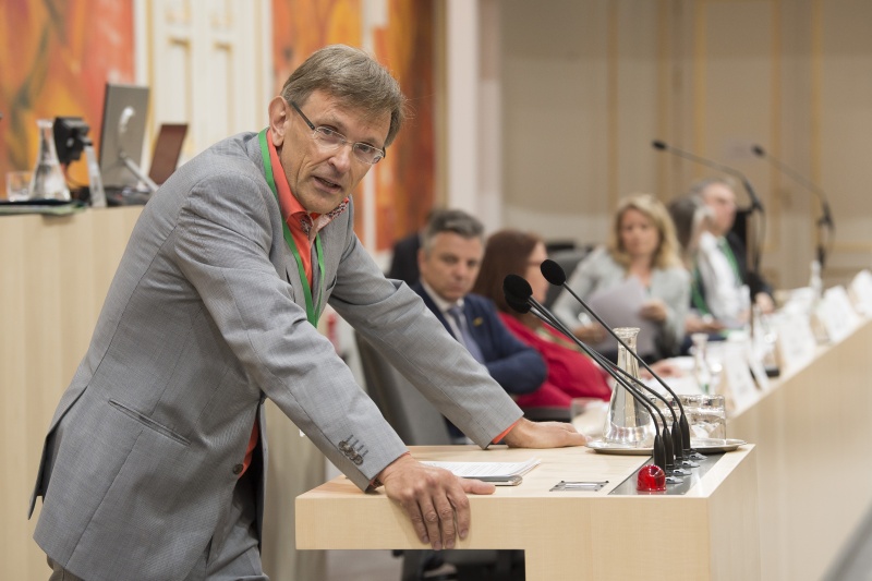 Panel 3. Am Rednerpult: Manfred Mühlberger