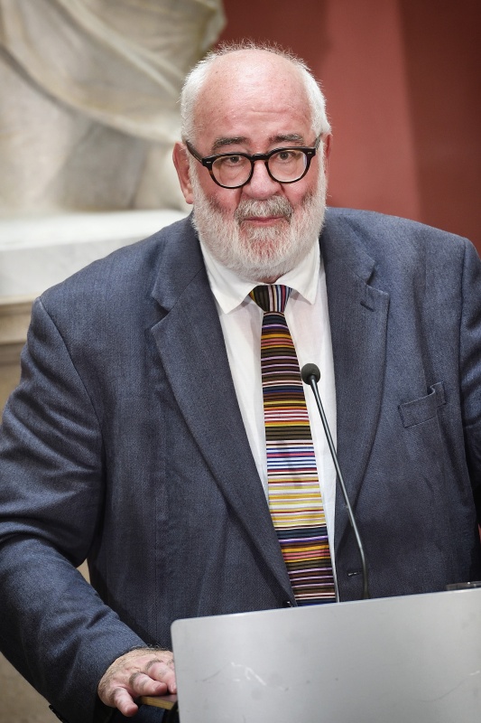 Der Präsident des Comité International de Mauthausen Guy Dockendorf am Wort