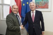 Von links: Nationalratspräsident Wolfgang Sobotka (V), Michel Barnier