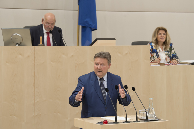 Landeshauptmann von Wien Michael Ludwig  am Rednerpult
